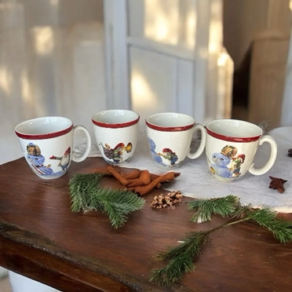 Williams-Sonoma Nortic Elf Mug set making a snowman pattern set of 4